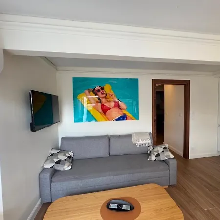 31 - Modern Holiday home *